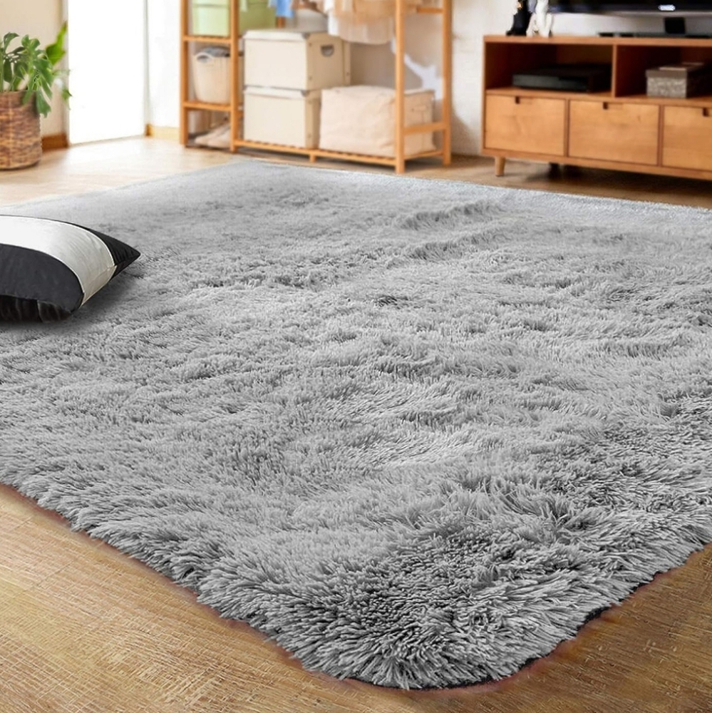 Gray Faux Fur Fluffy Shag Area Rug Approx. 4'x6'